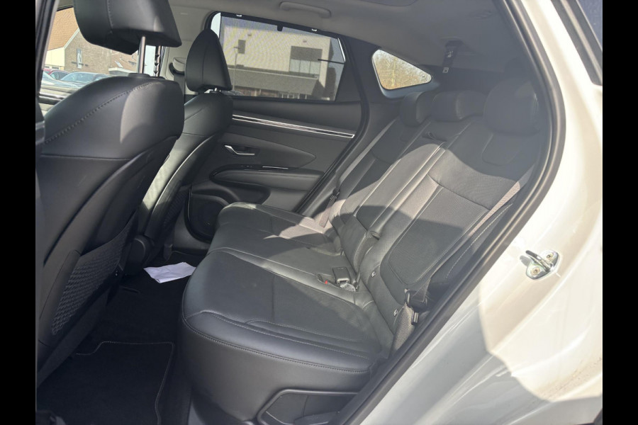 Hyundai Tucson 1.6 T-GDI PHEV Premium Sky 4WD | Bellen voor bezichtiging  | SCI |  Panoramadak | Dealer onderhouden | Leder | Achteruitrijcamera