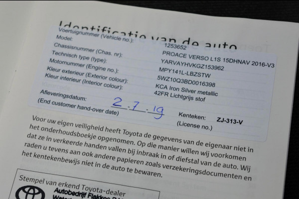 Toyota Proace Shuttle 1.5 D-4D Navigator Medium