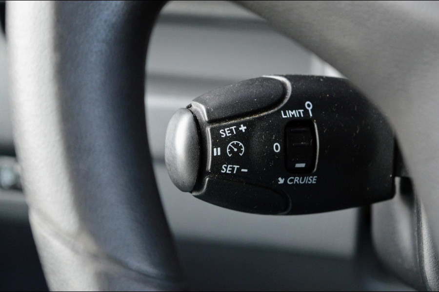 Toyota Proace Shuttle 1.5 D-4D Navigator Medium