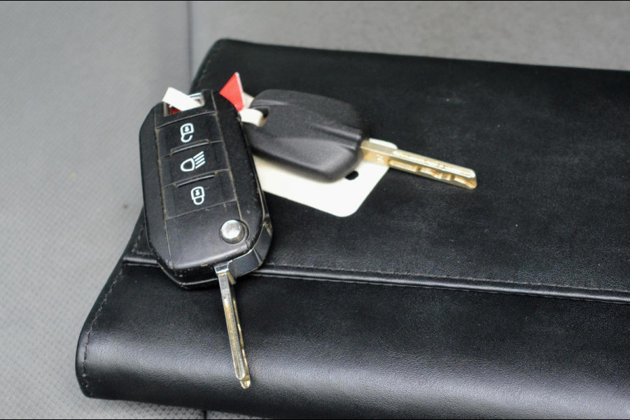 Toyota Proace Shuttle 1.5 D-4D Navigator Medium