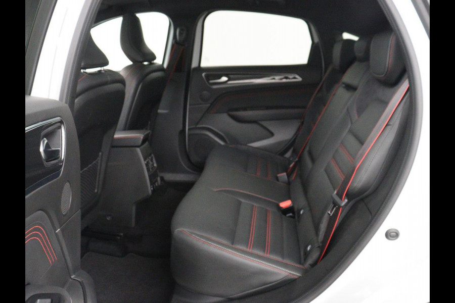 Renault Arkana 1.6 E-Tech Hybrid 145 R.S. Line | Panoramadak | Leder/Alcantara | Trekhaak | Stoelverwarming | Adaptive cruise | Camera | Carplay | Keyless | Park Assist | Full LED | Navigatie | Stuurverwarming