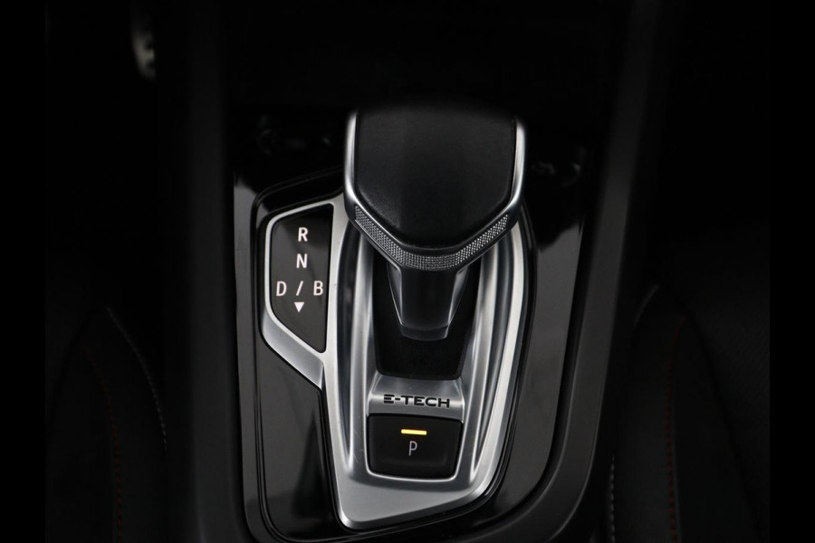 Renault Arkana 1.6 E-Tech Hybrid 145 R.S. Line | Panoramadak | Leder/Alcantara | Trekhaak | Stoelverwarming | Adaptive cruise | Camera | Carplay | Keyless | Park Assist | Full LED | Navigatie | Stuurverwarming