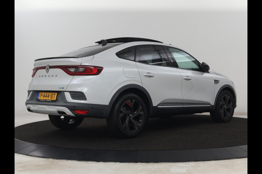 Renault Arkana 1.6 E-Tech Hybrid 145 R.S. Line | Panoramadak | Leder/Alcantara | Trekhaak | Stoelverwarming | Adaptive cruise | Camera | Carplay | Keyless | Park Assist | Full LED | Navigatie | Stuurverwarming