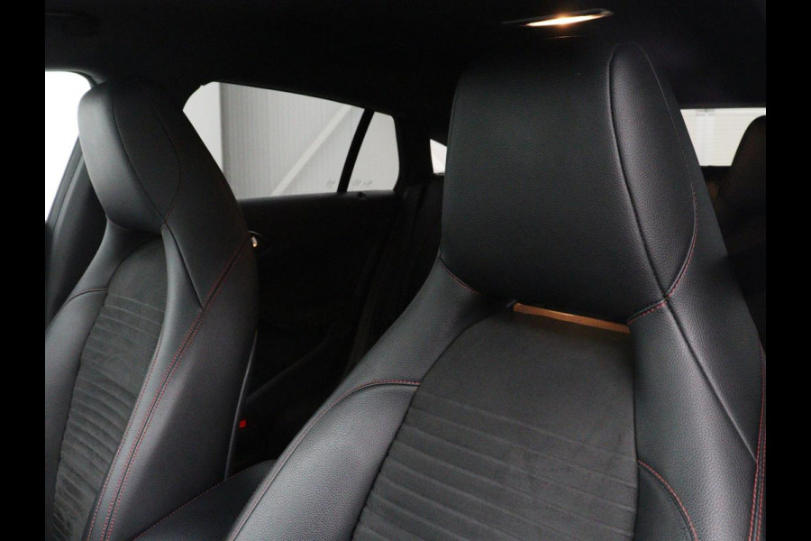 Mercedes-Benz CLA-Klasse Shooting Brake 180 AMG | Stoelverwarming | Leder/Alcantara | Harman/Kardon | Camera | Full LED | Carplay | Navigatie | Cruise control | Airco | Park Assist