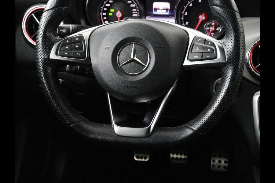 Mercedes-Benz CLA-Klasse Shooting Brake 180 AMG | Stoelverwarming | Leder/Alcantara | Harman/Kardon | Camera | Full LED | Carplay | Navigatie | Cruise control | Airco | Park Assist