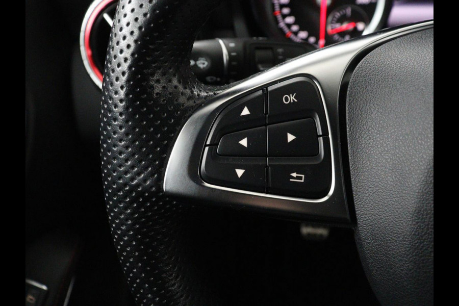 Mercedes-Benz CLA-Klasse Shooting Brake 180 AMG | Stoelverwarming | Leder/Alcantara | Harman/Kardon | Camera | Full LED | Carplay | Navigatie | Cruise control | Airco | Park Assist