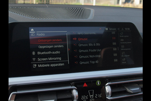 BMW 3 Serie 318i High Executive | Laser Led | Schuifdak | Camera | Sfeerverlichting | Sport stoelen leer | Zwarte Hemel |