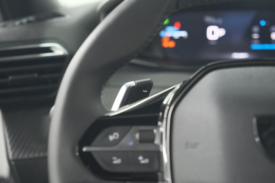 Peugeot 2008 Hybrid 136 e-DCS6 Allure | 360 Camera | Adaptieve Cruise Control | Dodehoekdetectie | Navigatie