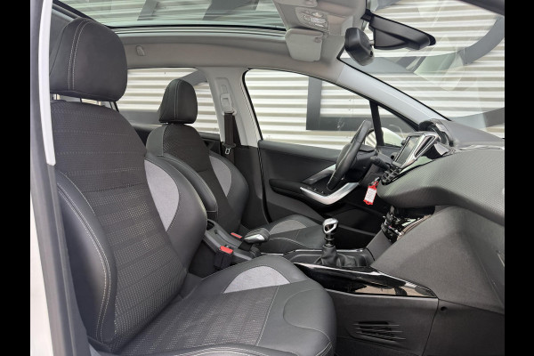 Peugeot 2008 1.2 PureTech Allure 2e Eigenaar|Navi|Pano|Camera|Clima|Cruise|PDC|N.A.P|APK tot 10-2027