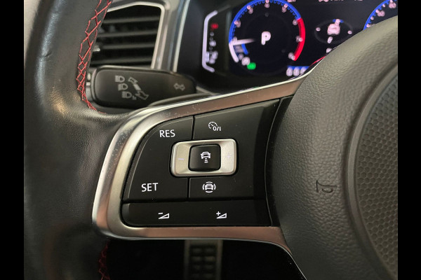 Volkswagen T-Roc 1.5 TSI Sport Business R-Line DSG AUTOMAAT AIRCO CLIMA NAVI CRUISE STOELVERW PDC CAM VIRT COCKPIT NIEUWSTAAT