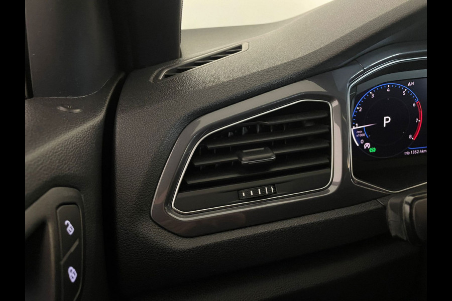 Volkswagen T-Roc 1.5 TSI Sport Business R-Line DSG AUTOMAAT AIRCO CLIMA NAVI CRUISE STOELVERW PDC CAM VIRT COCKPIT NIEUWSTAAT