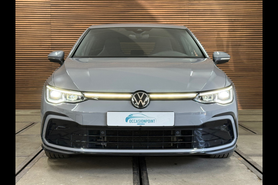 Volkswagen Golf 1.5 eTSI R-Line | IQ LED | Licht + Zicht | Discover Media | Camera | Comfort Pakket | CarPlay | DAB+ |