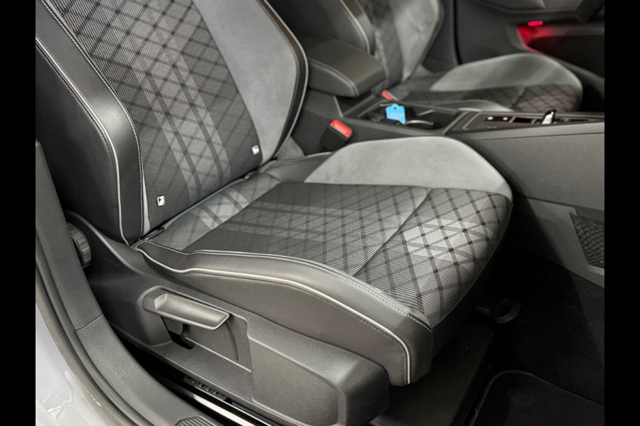 Volkswagen Golf 1.5 eTSI R-Line | IQ LED | Licht + Zicht | Discover Media | Camera | Comfort Pakket | CarPlay | DAB+ |