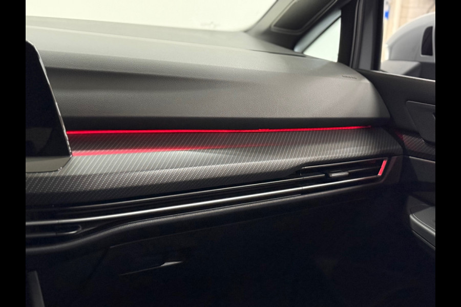 Volkswagen Golf 1.5 eTSI R-Line | IQ LED | Licht + Zicht | Discover Media | Camera | Comfort Pakket | CarPlay | DAB+ |