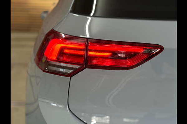 Volkswagen Golf 1.5 eTSI R-Line | IQ LED | Licht + Zicht | Discover Media | Camera | Comfort Pakket | CarPlay | DAB+ |