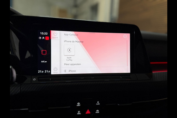 Volkswagen Golf 1.5 eTSI R-Line | IQ LED | Licht + Zicht | Discover Media | Camera | Comfort Pakket | CarPlay | DAB+ |