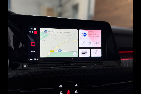 Volkswagen Golf 1.5 eTSI R-Line | IQ LED | Licht + Zicht | Discover Media | Camera | Comfort Pakket | CarPlay | DAB+ |
