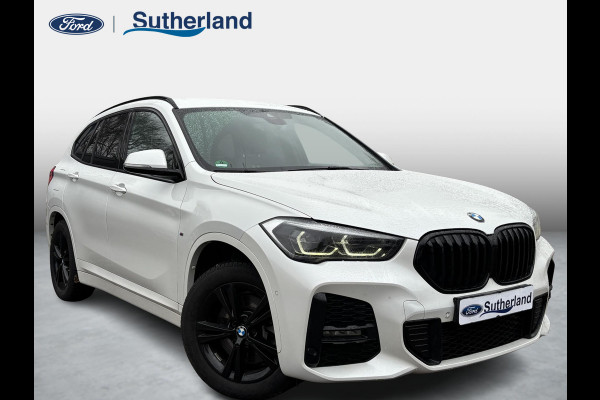 BMW X1 xDrive25e M Sport | Bellen voor bezichtiging | 220 PK PHEV | Plug-in Hybride | M pakket | Trekhaak | 19 inch | Camera | Sportstoelen | Stoelverwarming | Adaptive Led | Individual dakhemel | Elektrische achterklep | SCI
