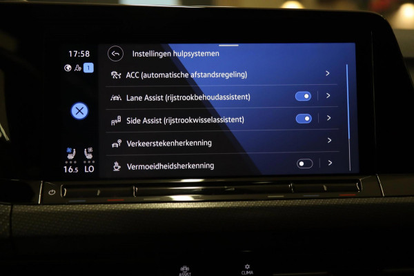 Volkswagen Golf 2.0 TSI R 4Motion PERFORMANCE /AKRA/PANO/HUD/IQ-LIGHT/H-K/BOMVOL