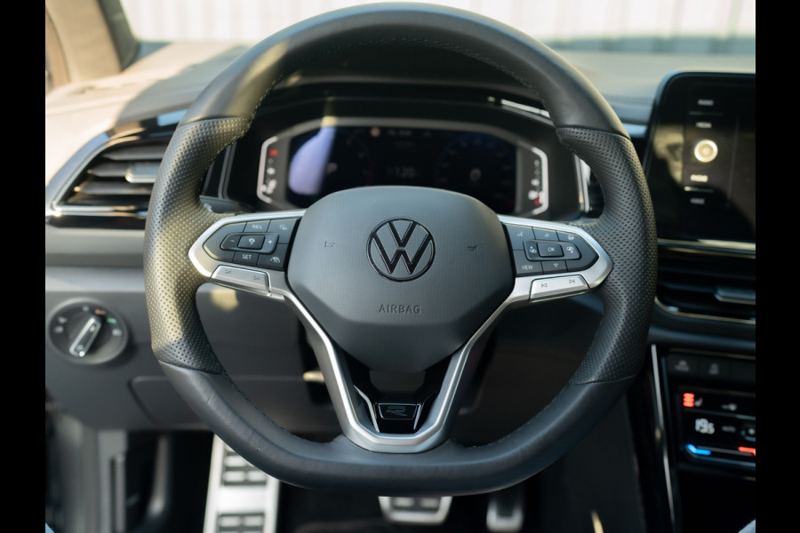 Volkswagen T-Roc 1.5 TSI R-Line Business | Panodak | 19'' | IQ Light | Trekhaak afnb. | Side Assist | Elk. A-klep | Prijs Rijklaar!!