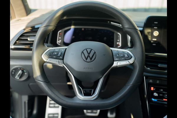 Volkswagen T-Roc 1.5 TSI R-Line Business | Panodak | 19'' | IQ Light | Trekhaak afnb. | Side Assist | Elk. A-klep | Prijs Rijklaar!!