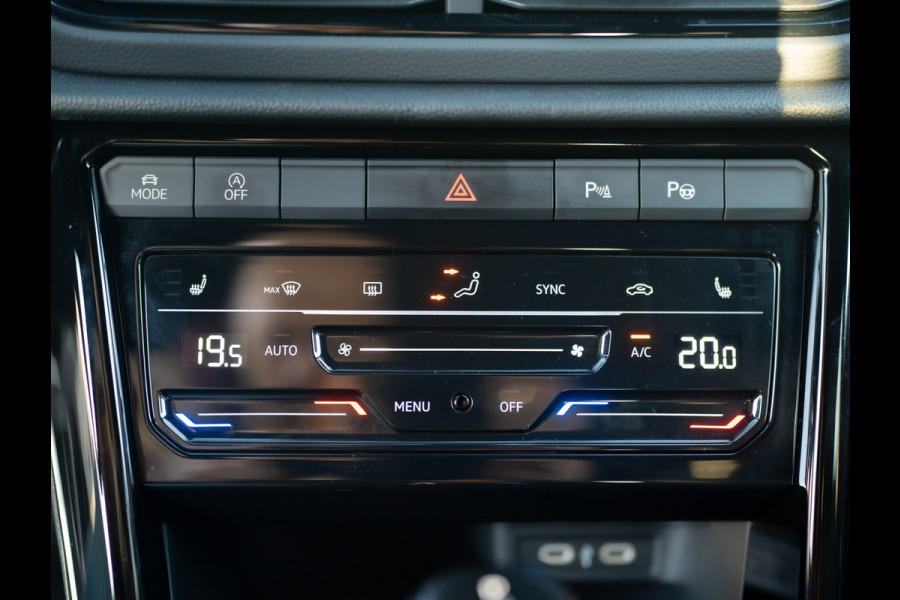 Volkswagen T-Roc 1.5 TSI R-Line Business | Panodak | 19'' | IQ Light | Trekhaak afnb. | Side Assist | Elk. A-klep | Prijs Rijklaar!!