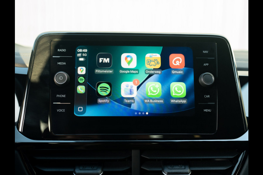 Volkswagen T-Roc 1.5 TSI R-Line Business | Panodak | 19'' | IQ Light | Trekhaak afnb. | Side Assist | Elk. A-klep | Prijs Rijklaar!!