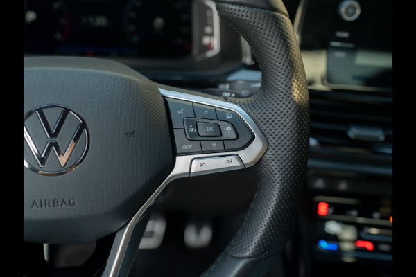 Volkswagen T-Roc 1.5 TSI R-Line Business | Panodak | 19'' | IQ Light | Trekhaak afnb. | Side Assist | Elk. A-klep | Prijs Rijklaar!!