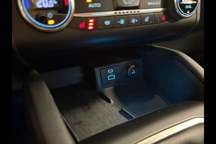 Ford Kuga 1.5 EcoBoost 150PK Titanium X*Stoelverwarming*Camera*Led*PDC*Navi*