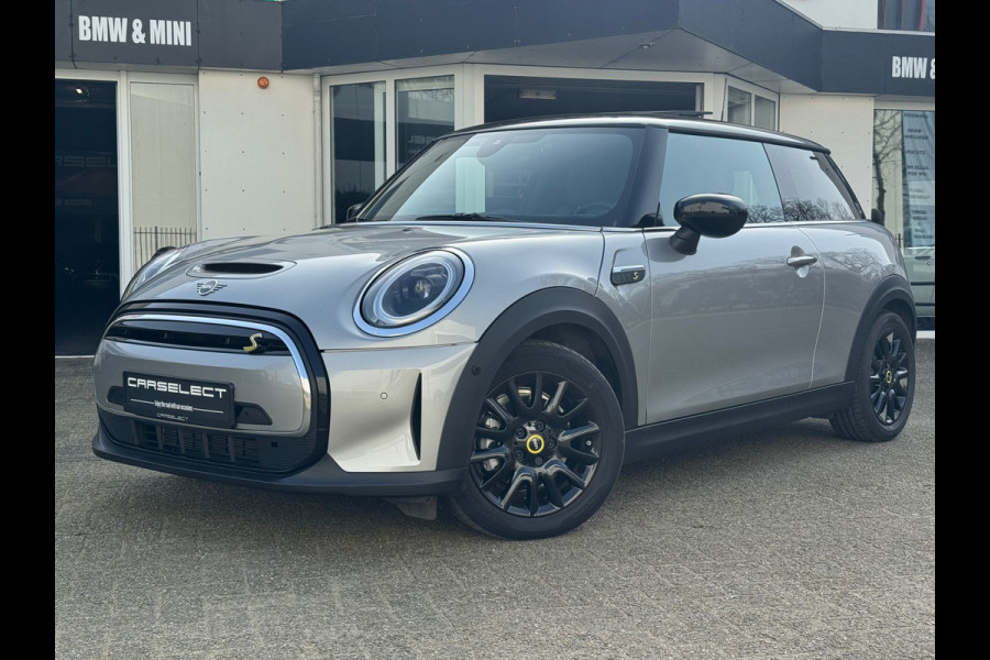 MINI Cooper SE Classic Head-Up Harman/Kardon Panoramadak Leder Sportstoel Neem contact op en we maken een afspraak!