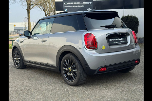 MINI Cooper SE Classic Head-Up Harman/Kardon Panoramadak Leder Sportstoel Neem contact op en we maken een afspraak!