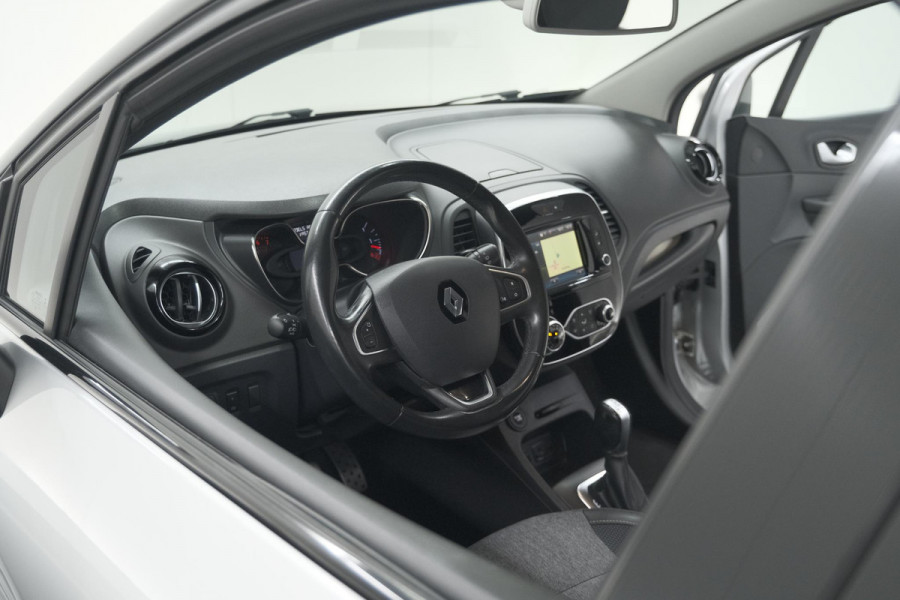 Renault Captur TCe 150 EDC Intens | Trekhaak | Navigatie | Parkeersensoren