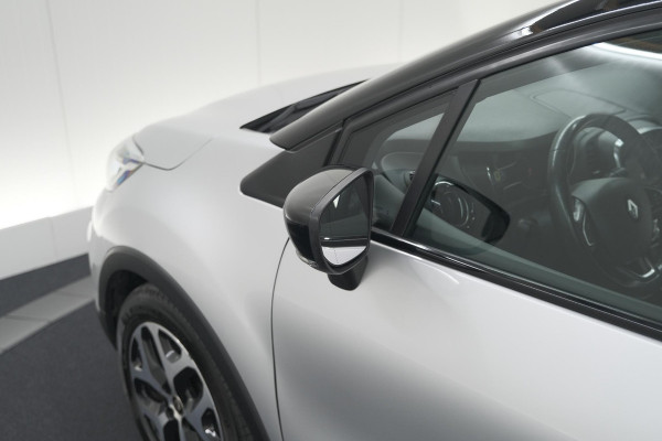 Renault Captur TCe 150 EDC Intens | Trekhaak | Navigatie | Parkeersensoren