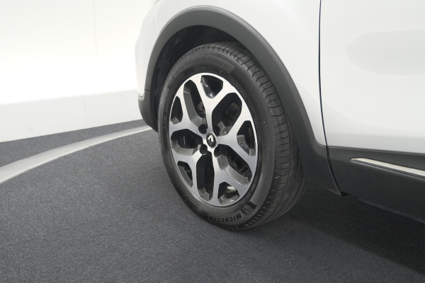 Renault Captur TCe 150 EDC Intens | Trekhaak | Navigatie | Parkeersensoren