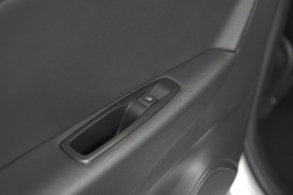 Renault Captur TCe 150 EDC Intens | Trekhaak | Navigatie | Parkeersensoren