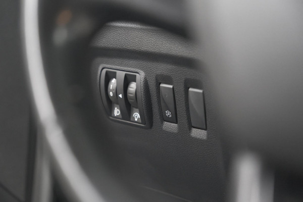 Renault Captur TCe 150 EDC Intens | Trekhaak | Navigatie | Parkeersensoren