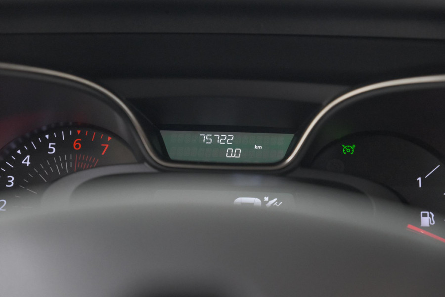 Renault Captur TCe 150 EDC Intens | Trekhaak | Navigatie | Parkeersensoren