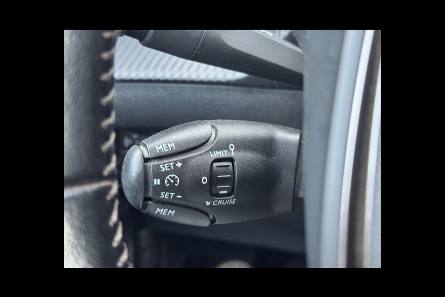 Peugeot 2008 1.5 BlueHDi Blue Active - inc.BTW -Trekhaak-LED