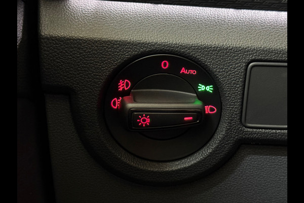 Volkswagen T-Cross 1.0 TSI R-Line Binnen/ Buiten | 110PK | Virtual | BEATS | Full LED | Camera | Discover Pro | Clima | Ambient