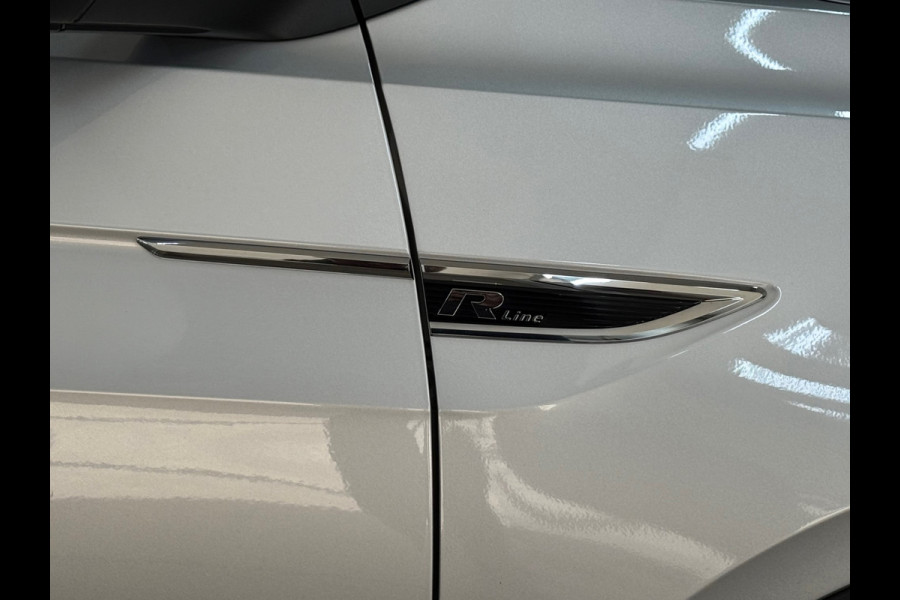 Volkswagen T-Cross 1.0 TSI R-Line Binnen/ Buiten | 110PK | Virtual | BEATS | Full LED | Camera | Discover Pro | Clima | Ambient