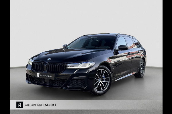 BMW 5 Serie Touring 530e xDrive | M-Sport | Pano | Trekhaak | Laser | Harman Kardon | Memory | Driving Ass. Pro | HUD | Keyless