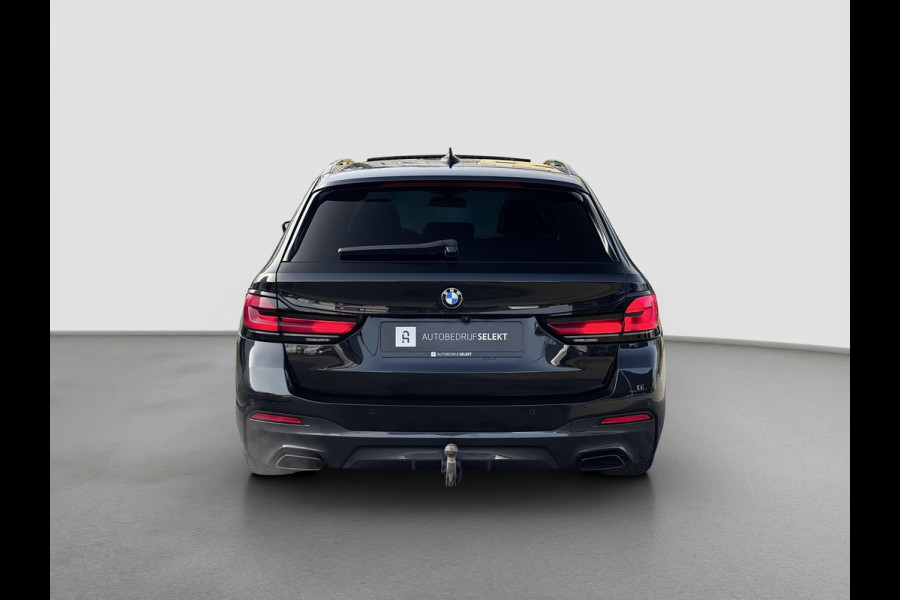 BMW 5 Serie Touring 530e xDrive | M-Sport | Pano | Trekhaak | Laser | Harman Kardon | Memory | Driving Ass. Pro | HUD | Keyless