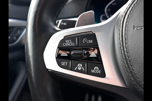 BMW 5 Serie Touring 530e xDrive | M-Sport | Pano | Trekhaak | Laser | Harman Kardon | Memory | Driving Ass. Pro | HUD | Keyless