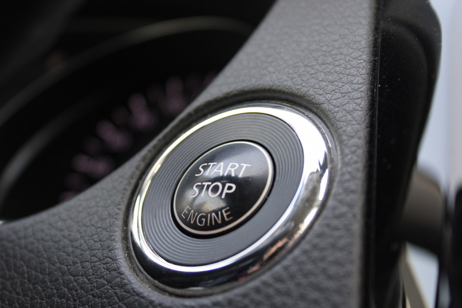 Nissan QASHQAI 1.3 DIG-T N-Connecta | Trekhaak | Panoramadak | Navigatie | 360 camera | Origin NL