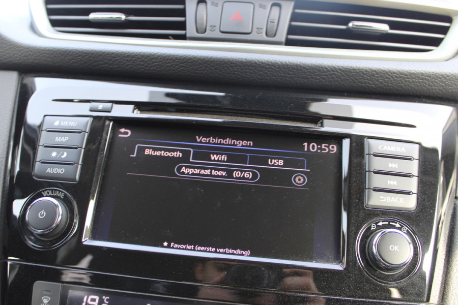 Nissan QASHQAI 1.3 DIG-T N-Connecta | Trekhaak | Panoramadak | Navigatie | 360 camera | Origin NL