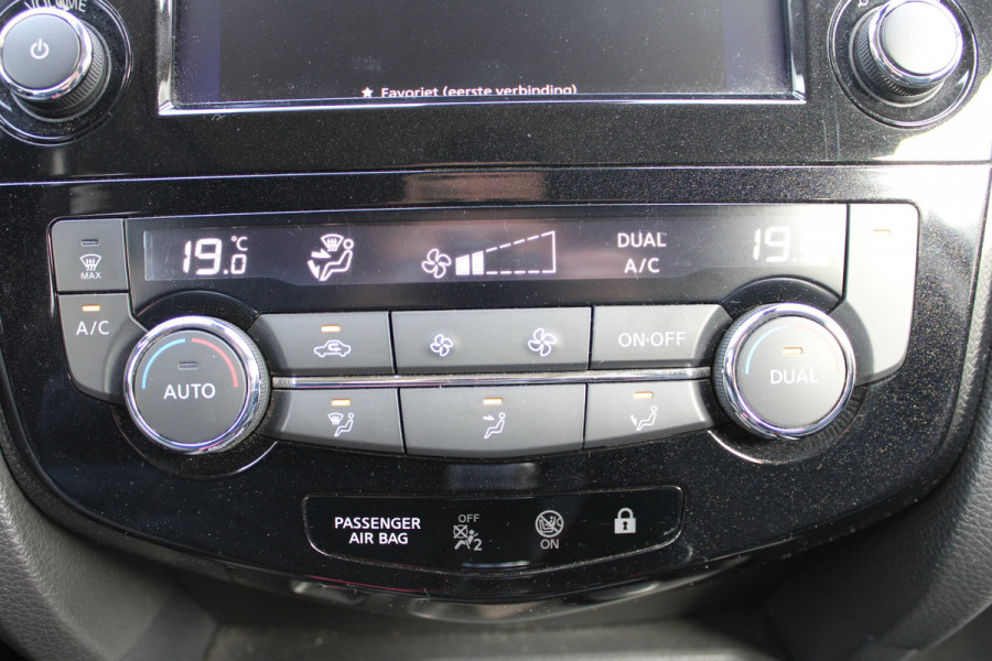 Nissan QASHQAI 1.3 DIG-T N-Connecta | Trekhaak | Panoramadak | Navigatie | 360 camera | Origin NL