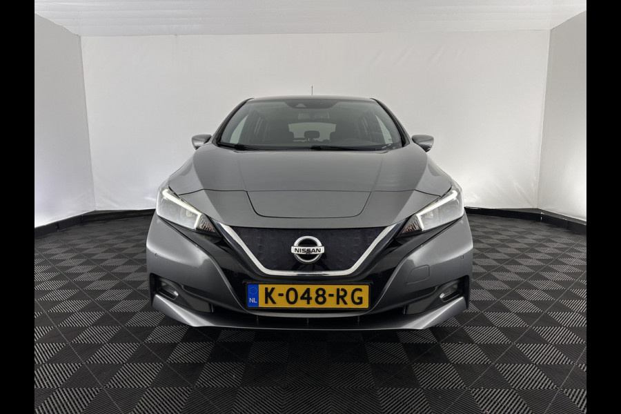 Nissan Leaf N-Connecta 40 kWh {SOH-90%} Aut. *HEATPUMP | ADAPTIVE-CRUISE | NAVI-FULLMAP | TOPVIEW | KEYLESS | BLINDSPOT |  DIGI-COCKPIT | HEATED-COMFORTSEATS | DAB | PRIVACYGLASS | ECC | PDC | CARPLAY | 17"ALU*