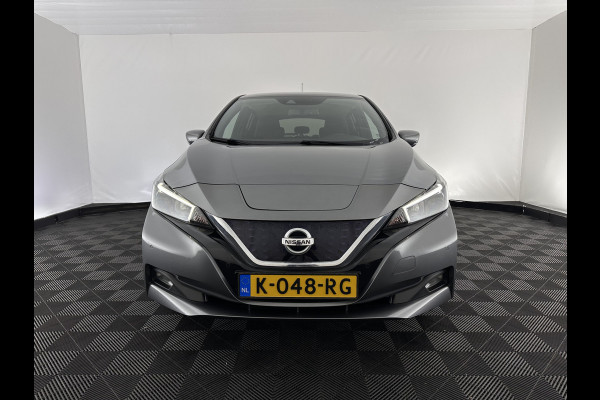 Nissan Leaf N-Connecta 40 kWh {SOH-90%} Aut. *HEATPUMP | ADAPTIVE-CRUISE | NAVI-FULLMAP | TOPVIEW | KEYLESS | BLINDSPOT |  DIGI-COCKPIT | HEATED-COMFORTSEATS | DAB | PRIVACYGLASS | ECC | PDC | CARPLAY | 17"ALU*