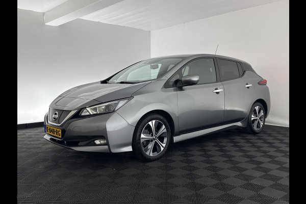 Nissan Leaf N-Connecta 40 kWh {SOH-90%} Aut. *HEATPUMP | ADAPTIVE-CRUISE | NAVI-FULLMAP | TOPVIEW | KEYLESS | BLINDSPOT |  DIGI-COCKPIT | HEATED-COMFORTSEATS | DAB | PRIVACYGLASS | ECC | PDC | CARPLAY | 17"ALU*