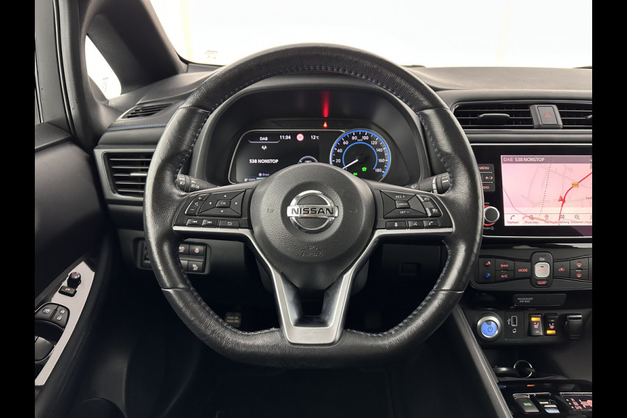 Nissan Leaf N-Connecta 40 kWh {SOH-90%} Aut. *HEATPUMP | ADAPTIVE-CRUISE | NAVI-FULLMAP | TOPVIEW | KEYLESS | BLINDSPOT |  DIGI-COCKPIT | HEATED-COMFORTSEATS | DAB | PRIVACYGLASS | ECC | PDC | CARPLAY | 17"ALU*
